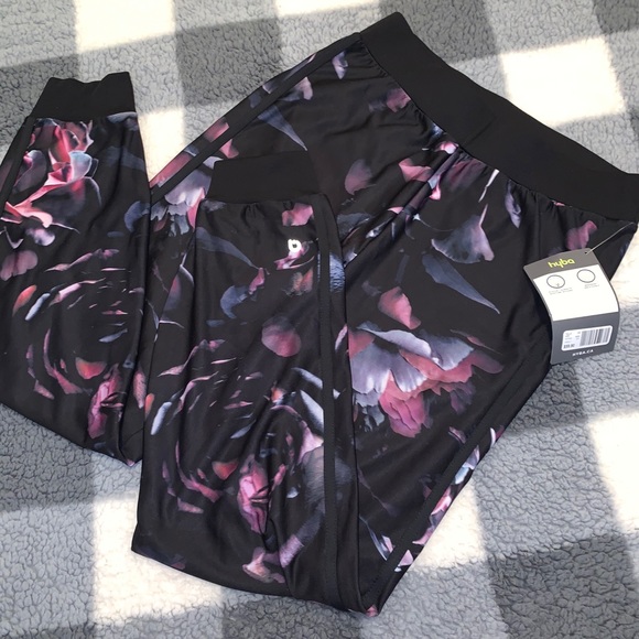 NWT Joggers - Picture 7 of 9